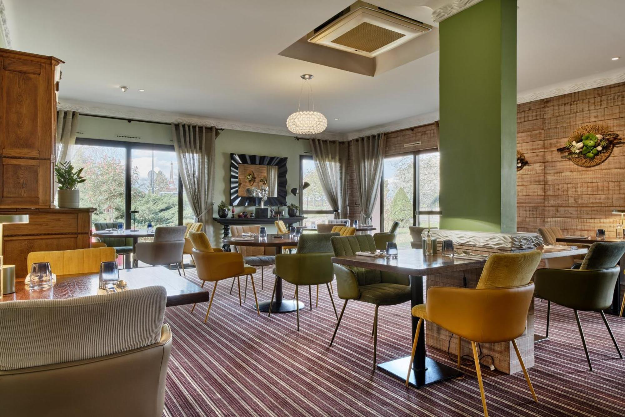 Hotel Restaurant Crystal Erstein Exteriér fotografie